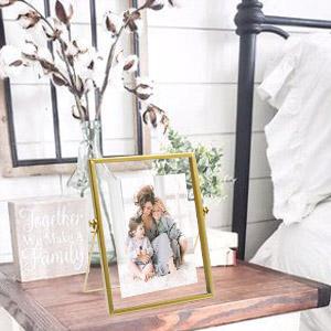 Set of 3 Floating Glass Picture Frames – Minimalist Metal Geometric Photo Frame Collection, Fits 4x4, 4x6, 5x7 Photos